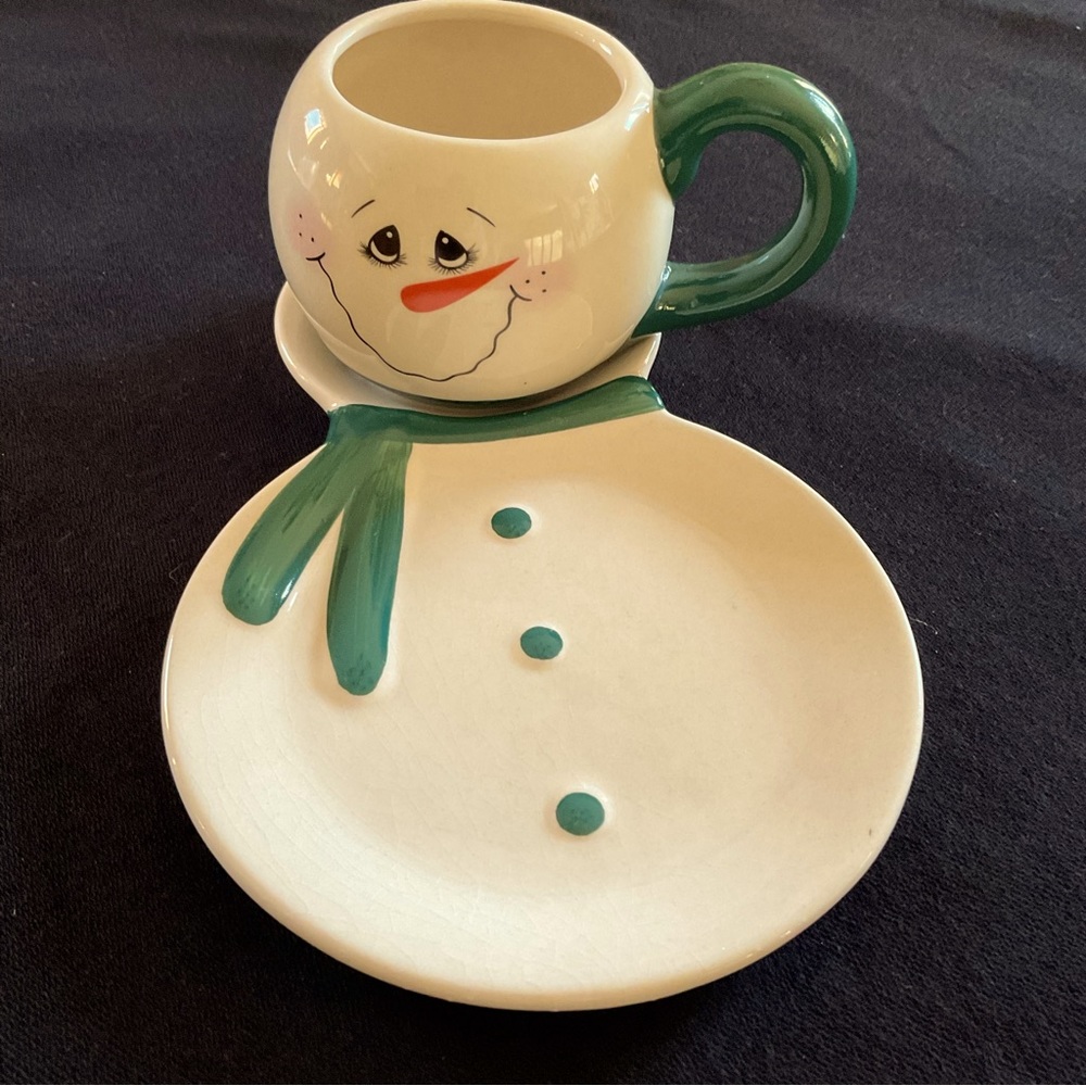 LTD Commodities LLC Snowman Plate w/Matching Cup